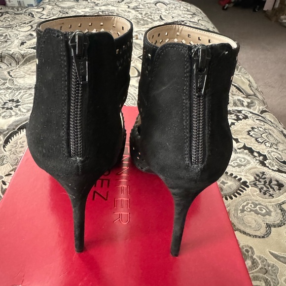 Jennifer Lopez Sweetgum Black Sandal Heels - Picture 4 of 5